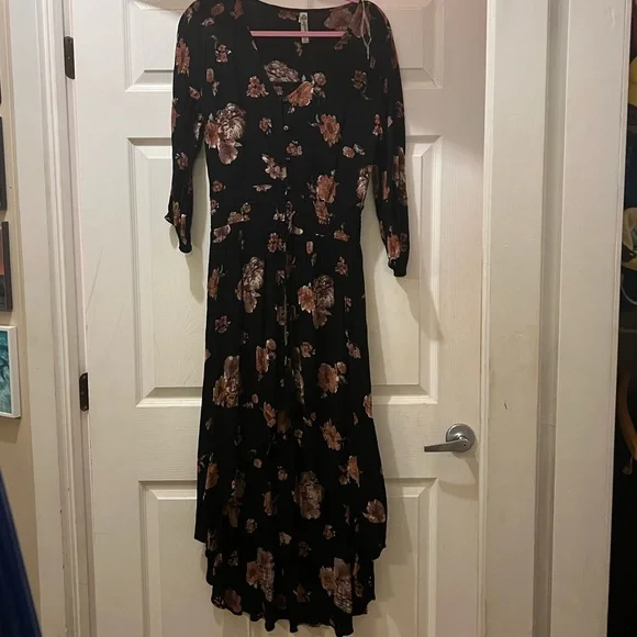 american rag black floral dress Black Floral Jacquard Piper Swing Dress  Unique Vintage